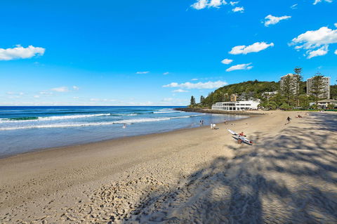 Pacific Regis Beachfront Holiday Apartments - Accommodation VIC 2