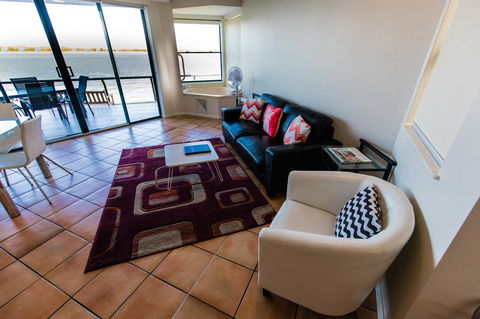 La Promenade - Accommodation VIC 32