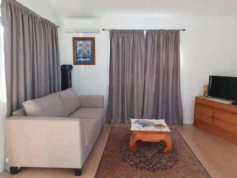 Bee-Haven Cottage - Accommodation VIC 6