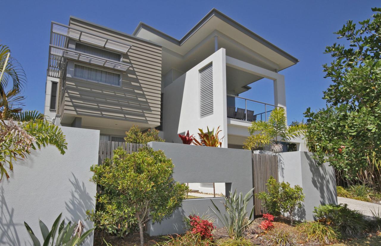 Mount Coolum QLD Accommodation VIC