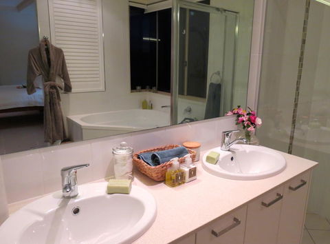 Maleny Springs Farm - Accommodation VIC 3