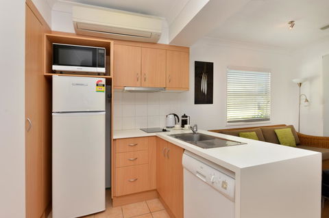 Port Douglas Apartments - Adults Only Oasis - Accommodation VIC 8