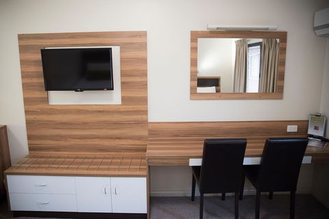 Charleville Motel - Accommodation VIC 10