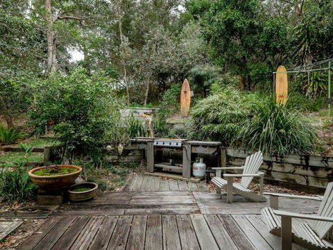 Five Bimba (Tractor House) - Accommodation VIC 3