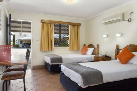 Glenmore Tavern - Accommodation VIC 11