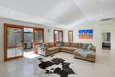 The Shack Noosa - Accommodation VIC 2