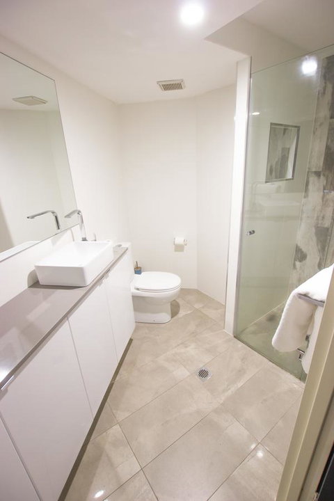 Carrington Court - Accommodation VIC 10