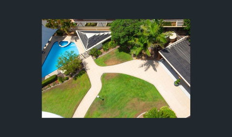 Spectrum Holiday Apartments - Accommodation VIC 7