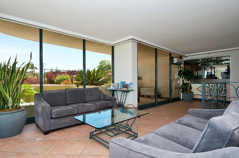 Spectrum Holiday Apartments - Accommodation VIC 20