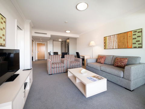 Oaks Brisbane Mews Suites - Accommodation VIC 12