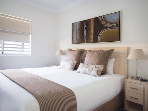 Oaks Brisbane Mews Suites - Accommodation VIC 7