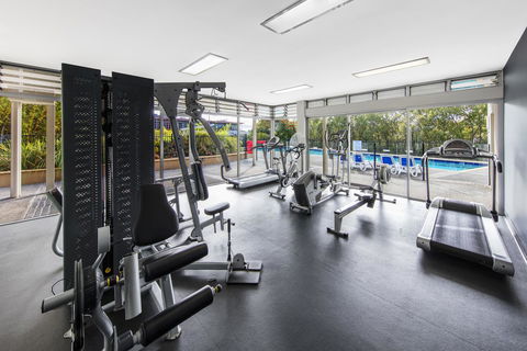 Oaks Brisbane Mews Suites - Accommodation VIC 9
