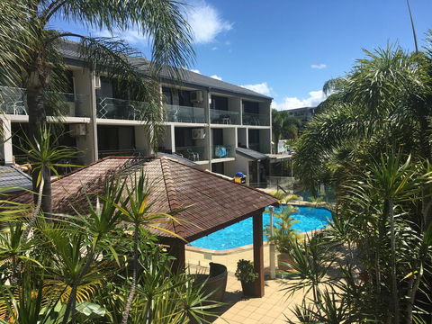Burleigh Palms Holiday Apartments - Accommodation VIC 0