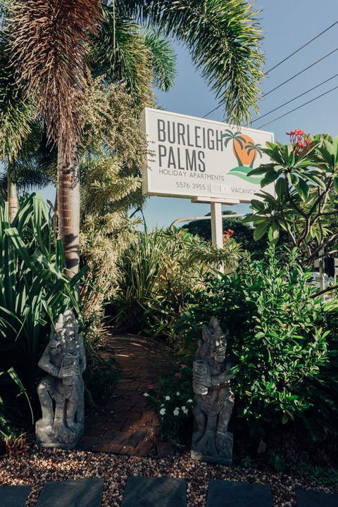 Burleigh Palms Holiday Apartments - Accommodation VIC 27