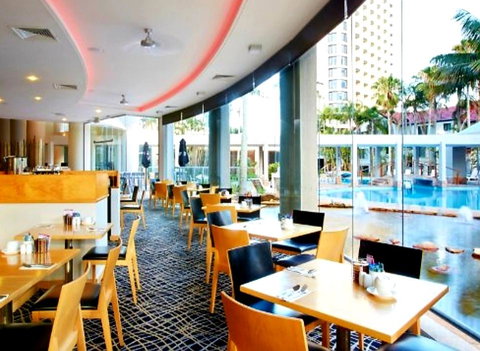Deluxe King Room In Gold Tower - Accommodation VIC 7
