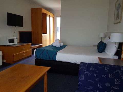 The Q Motel Rockhampton - Accommodation VIC 30
