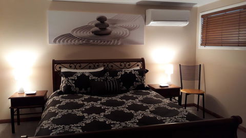 Private Apartment With Scenic Gardens - Accommodation VIC 0