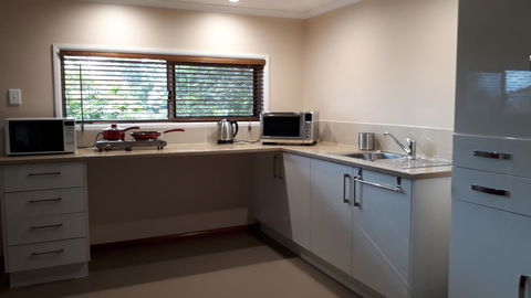 Private Apartment With Scenic Gardens - Accommodation VIC 9