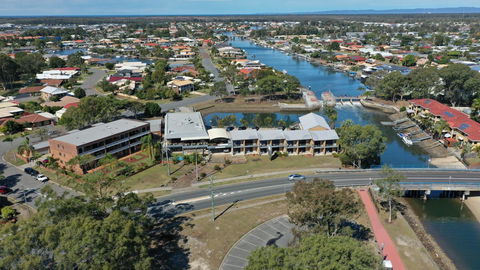 Bribie Waterways Motel - Accommodation VIC 33