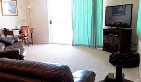 Sylvan Beach Resort - Accommodation VIC 23