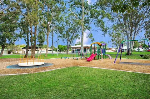 Fishing And Swimming At Your Doorstep - Sylvan Beach Esp, Bellara - Accommodation VIC 12