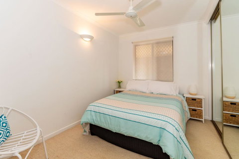 Spacious Family Unit With Incredible Views. - Accommodation VIC 7