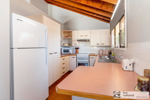 Family Holiday Haven On Boronia 100m To Beach - Accommodation VIC 21