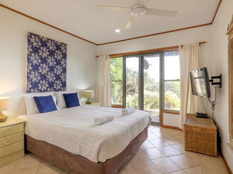Claytons 1 By Discover Stradbroke - Accommodation VIC 4