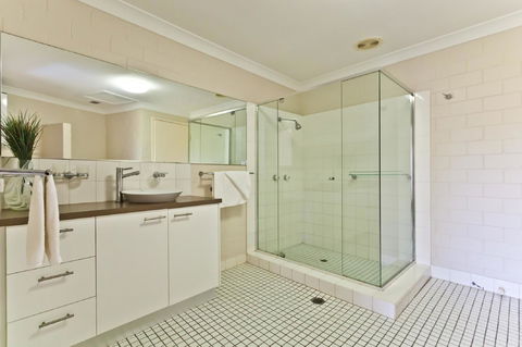 The Islander - Accommodation VIC 38