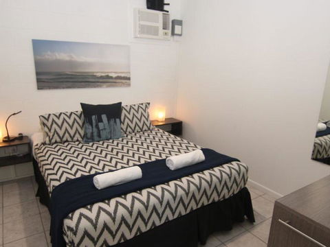 Portofino Unit 5 - Accommodation VIC 3