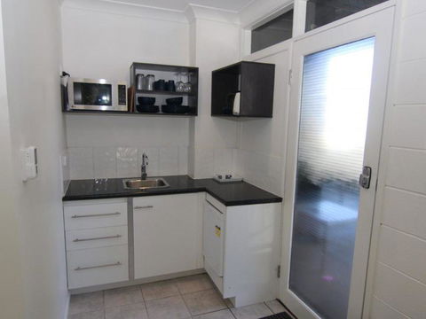 Portofino Unit 5 - Accommodation VIC 6