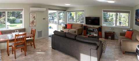 Adventure Bay Holiday Home - Accommodation VIC 4