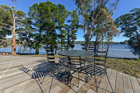 Taylors Bay Cottage - Accommodation VIC 2