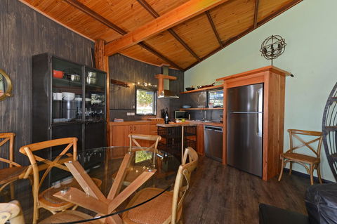 Taylors Bay Cottage - Accommodation VIC 4