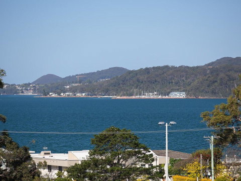 'GrandView', 10 Grandview Close - Huge House With Water Views, Aircon, WIFI, Netflix, Foxtel & Billiard Table - Accommodation VIC 0