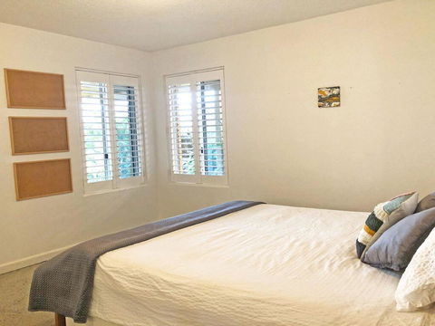 'Mooring One Downstairs', 23 Shoal Bay Rd - Fantastic Ground Floor Duplex With Views, WIFI And Air Conditioning - Accommodation VIC 3
