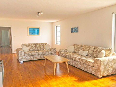 'Mooring One Downstairs', 23 Shoal Bay Rd - Fantastic Ground Floor Duplex With Views, WIFI And Air Conditioning - Accommodation VIC 1
