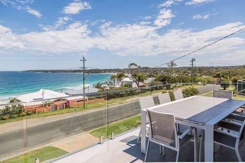 'Salt & Light' Mollymook - Accommodation VIC 0