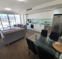 just listed Bolton St 1br 350m walk to Newcastle beach  Wifi end Eand - Accommodation VIC