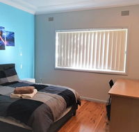 1 Double Quaint Private room near public bus transport - SHAREHOUSE - Accommodation VIC