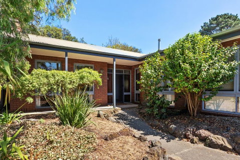 1 Gordon St, Cowes - Kenros Beach House - Accommodation VIC 1