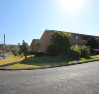 1/2 Brunswick Avenue - Accommodation VIC