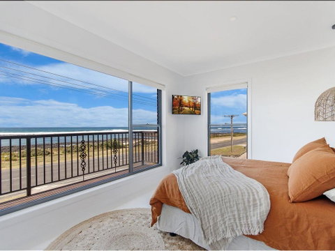10 OCEAN DRIVE - Accommodation VIC 2