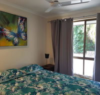 13 Coora Court - Sleeps 6 pool air con pets - Accommodation VIC