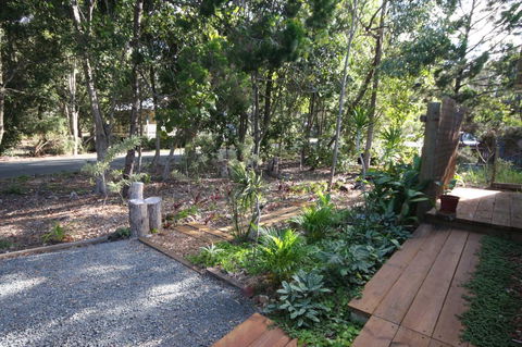 15 Belle Court - Modern, Architect Designed, Open Plan Holiday Home With Outdoor Shower - Accommodation VIC 1