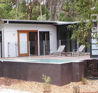 16 Ibis Court - Rainbow Shores Beautiful Private and Peaceful Wi-fi - Accommodation VIC