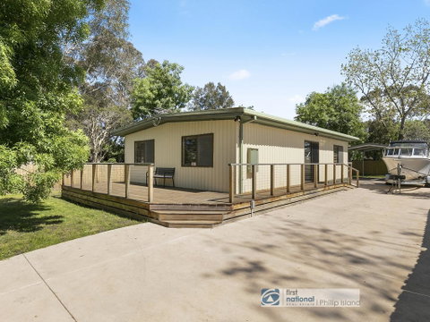 16 McKenzie Road - Accommodation VIC 0