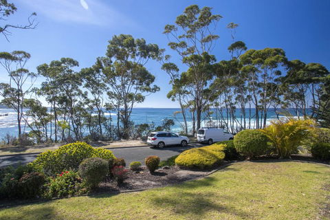 16 Shipton Cres - Secluded Away - Accommodation VIC 0