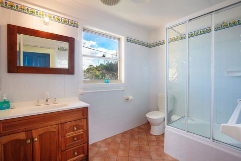 164 Mitchell Pde - Spectacular Views - Accommodation VIC 1
