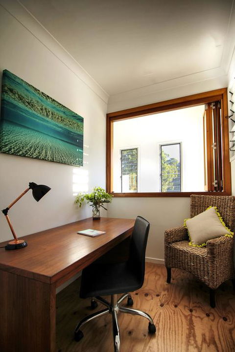 17 Naiad Court - Modern, Open Plan Family Home With Covered Outdoor Area And Double Lock-up Garage - Accommodation VIC 3